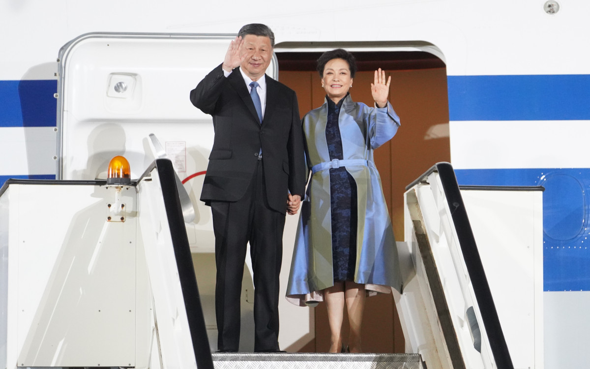 Kineski predsednik Si Đinping stigao u posetu Srbiji: U delegaciji 400 ljudi, biće potpisano 29 sporazuma