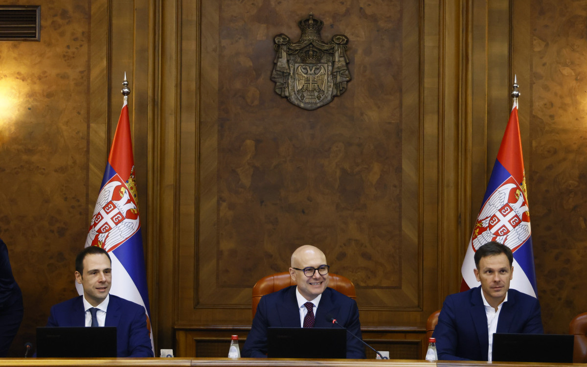 Nova Vlada Srbije održala prvu sednicu, za generalnog sekretara ponovo izabran Novak Nedić
