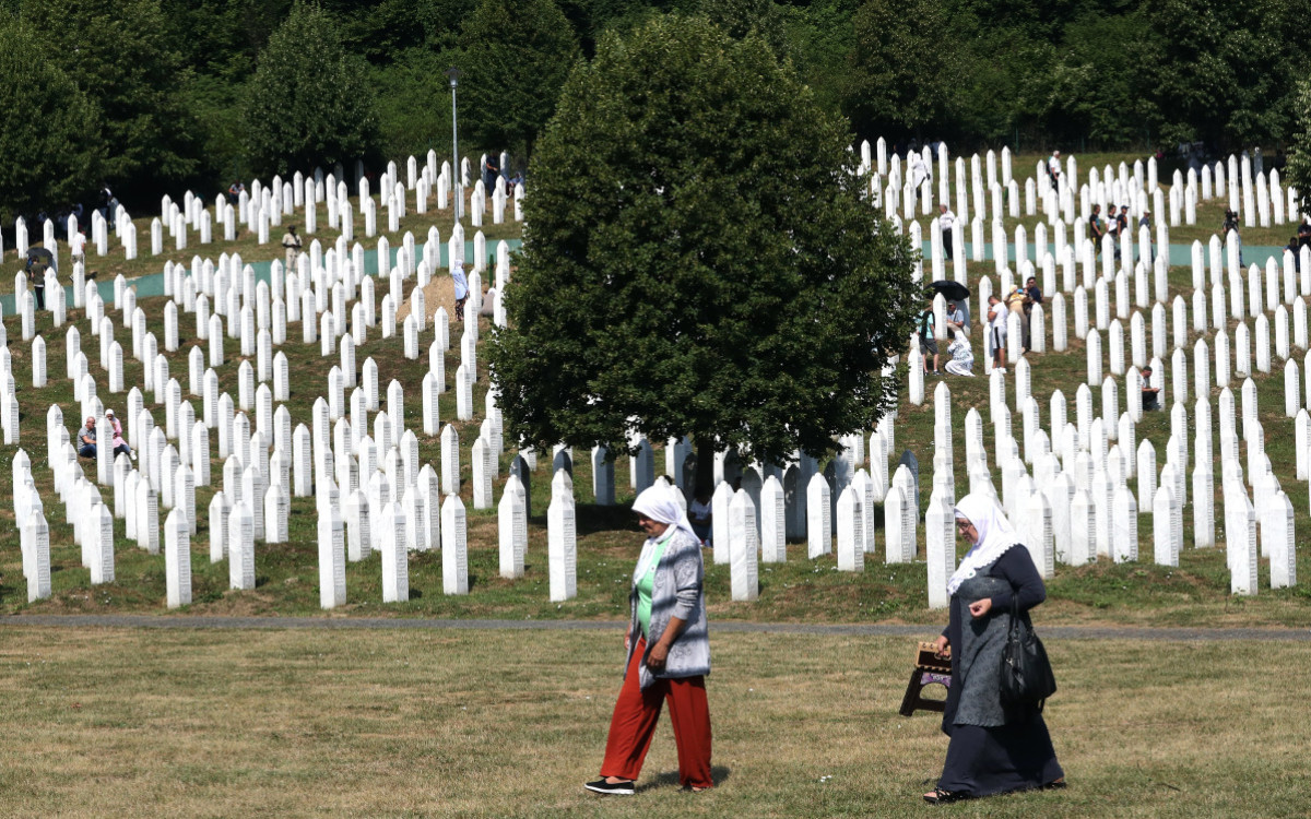 Stejt department: SAD s ponosom sponzorišu rezoluciju o genocidu u Srebrenici, ona vodi region ka pomirenju